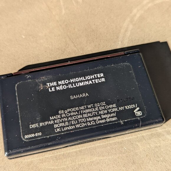 Kevyn Aucoin Beauty | The Neo-Highlighter 3-in-1 powder highlighter palette - Picture 8 of 16